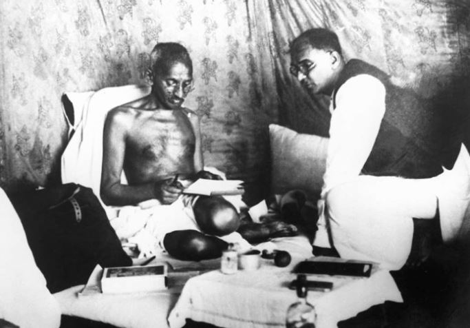 پرونده:گاندی اعتصاب غذا.JPG