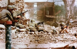 جنگ در خرمشهر در ابتدای سالهای جنگ ایران و عراق.jpg