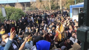 جوانان معترض در اعتراضات دی ماه ۱۳۹۶