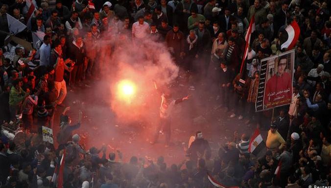 پرونده:تظاهرات در اعتراض به دستگیری‌ها در قاهره.JPG