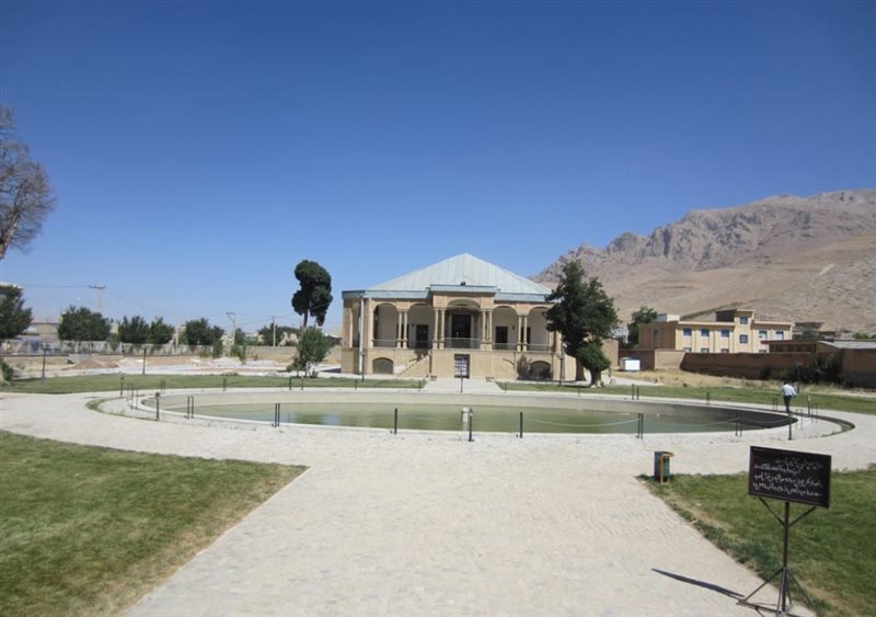 پرونده:قلعه سردار اسعد.jpg