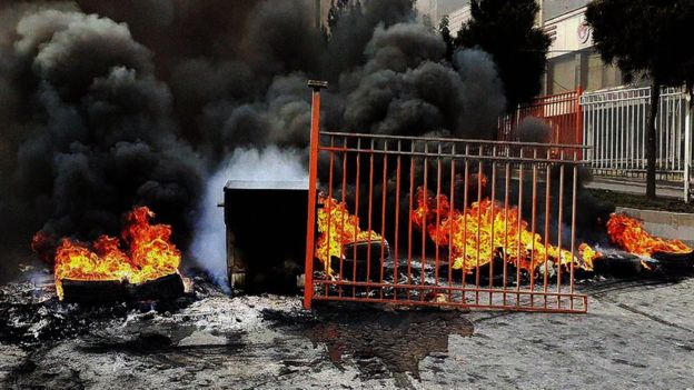 پرونده:اعتراضات آبان ماه ۹۸ در ایران.jpg