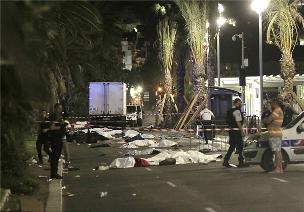 پرونده:قربانیان حمله تروریستی نیس فرانسه.jpg