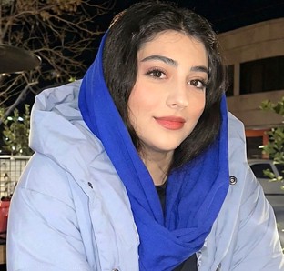 پرونده:بیتا اکبری،اصفهان.jpg