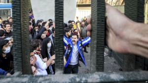فریاد دانشجویان دانشگاه تهران- اعتراضات دی‌ماه ۱۳۹۶