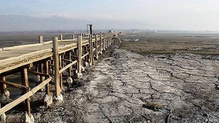 پرونده:نابودی دریاچه ارومیه.jpg