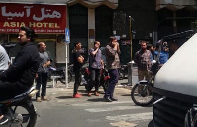 پرونده:لباس شخصی‌ها در قیام آبان.JPG