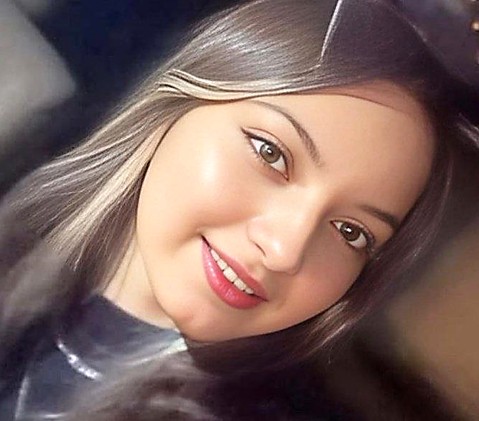 پرونده:آیناز رحیمی حاجیآبادی،اصفهان.jpg