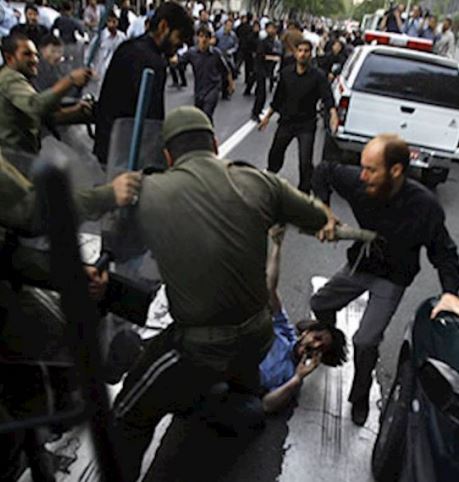 پرونده:سرکوب در ایران.JPG