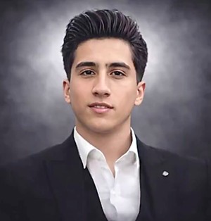 پرونده:امیرعباس مومنی،تهران.jpg