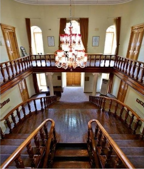 پرونده:داخل خانه سردار اسعد بختیاری.jpg