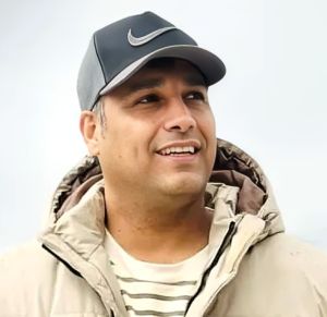 احسان طوفان،بندرعباس.jpg