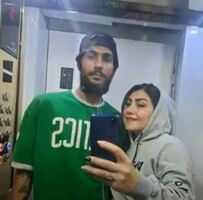 عرفان رضایی و مادرش دو روز قبل از کشته شدن