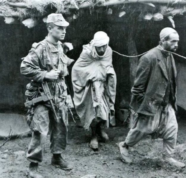 پرونده:فرانسوی ها در الجزایر.JPG