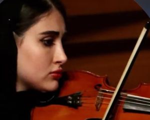 صنم پوربابایی.jpg