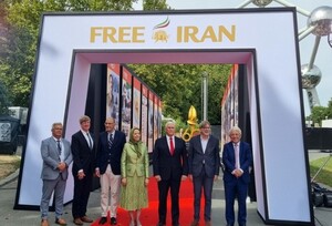 مریم رجوی و شخصیتهای شرکتکننده در تظاهرات بروکسل.jpg