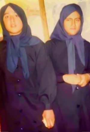 سمت راست خديجه مسيح-سمت چپ فاطمه مصباح.jpg