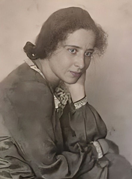 پرونده:هانا آرنت3.jpg