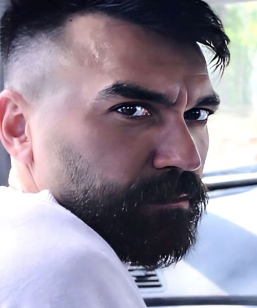 پرونده:بهنام کاشانی1.jpg