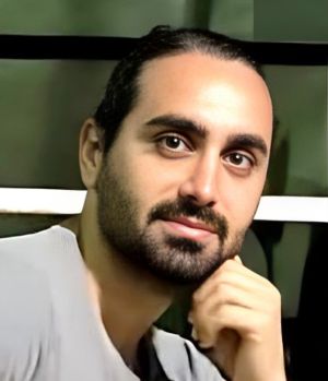 آرش حسنی1.jpg