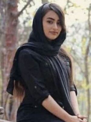 زهرا میکائیلی.JPG