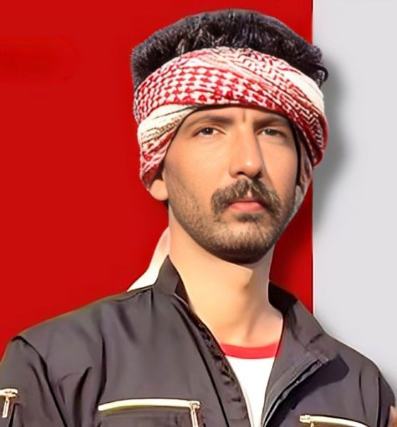 پرونده:مبین فیلی1.jpg