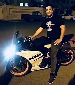 شادمان احمدی