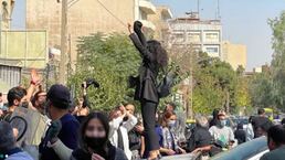 تظاهرات دانشجویان دانشگاه صنعتی شریف، ۱۰ مهر