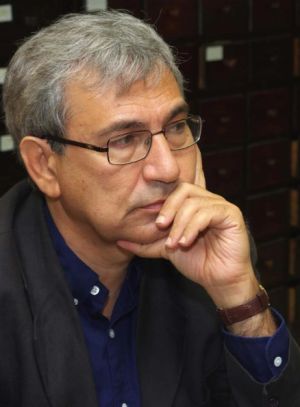 اورهان پاموک.jpg
