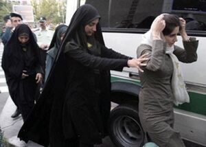 سرکوب و نقض حقوق زنان به بهانه بدحجابی