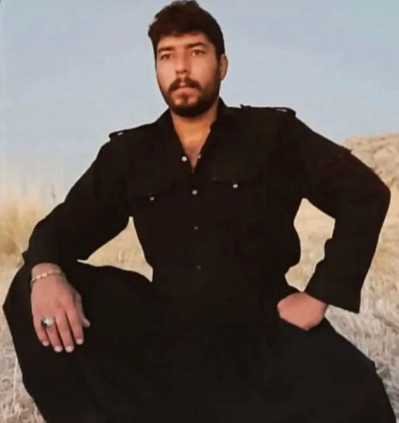 پرونده:علی کریمی باولکی.jpg