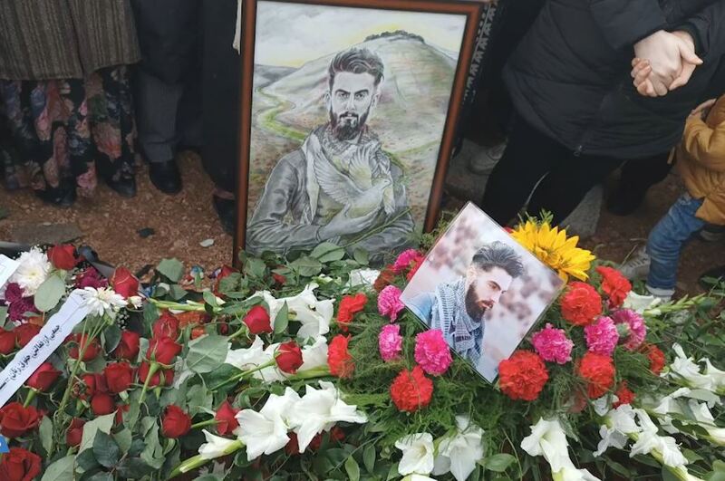 پرونده:مراسم خاکسپاری هومن.JPG