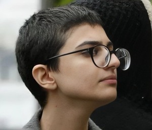 دنیا فرهادی؛4.jpg