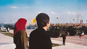 مسعود و مریم رجوی در رژه ارتش آزادی‌بخش ملی ایران