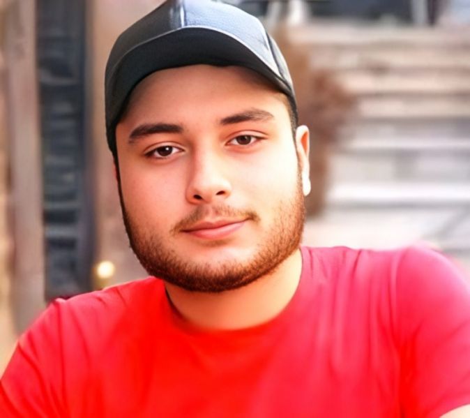 پرونده:آیدین دولتخواه1.jpg