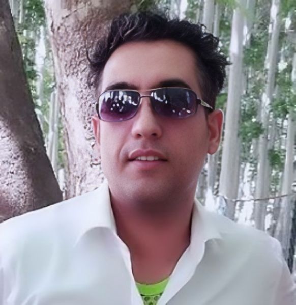 پرونده:مهدی کناری، اصفهان.jpg