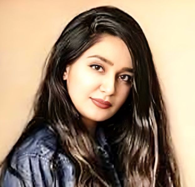 پرونده:زهره فاضلی1.jpg