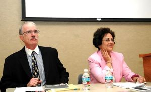 ژانت آفاری و همسرش.jpg