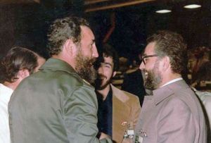 ابراهیم یزدی در دیدار با فیدل کاسترو در اجلاس عدم تعهد در هاوانا