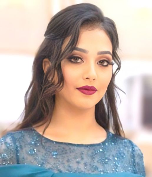 پرونده:مهنا دوکوشکانی1.jpg