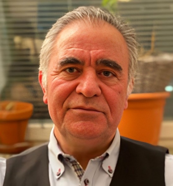 پرونده:علی اشرف درویشیان؛2.jpg