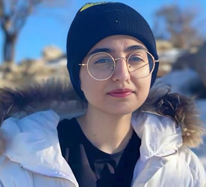 پرونده:دنیا فرهادی؛1.jpg