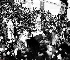 گااندی تشییع.JPG