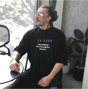 متین منتظرالظهور.jpg