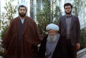 صادق و محمد باقر لاریجانی برادران علی لاریجانی در کنار پدرشان