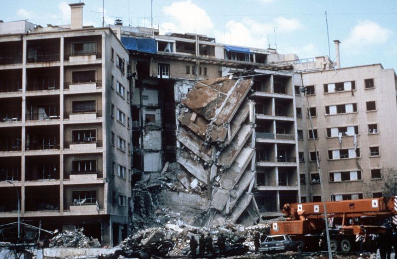 پرونده:انفجار سفارت آمریکا در بیروت.JPG