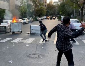 قیام یکشنبه ۳ مهر.JPG