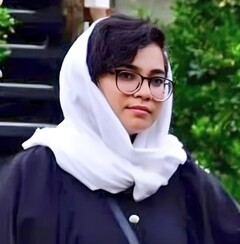 ارغوان فلاحی؛1.jpg