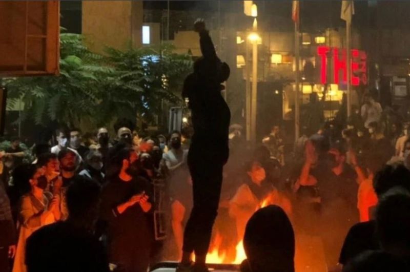 پرونده:قیام دوم مهر.JPG