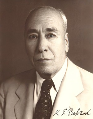 کریم طاهرزاده بهزاد؛2.jpg